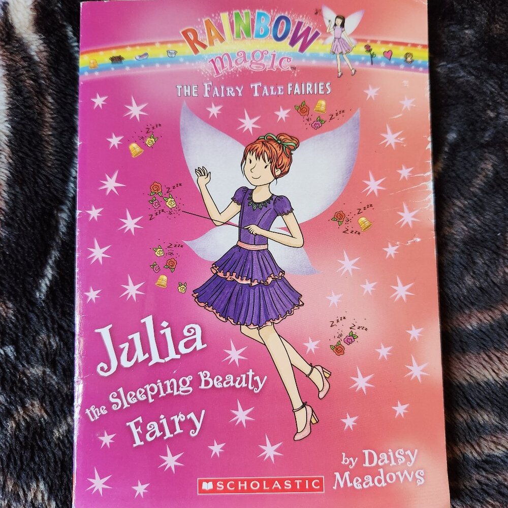 Rainbow Magic The Fairy Tale Fairies- Book Julia The Sleeping Beauty Fairy